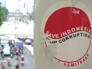 ‘Save Indonesia from corruption’. Despite high profile prosecutions and institutional reform, a culture of corruption is still firmly entrenched in government institutions / Mayu Shimizu